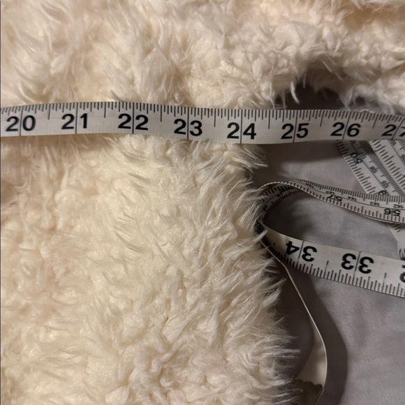 Angel Kiss Cream Teddy Jacket - Picture 10 of 13